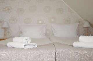 Курортные отели Jabłoń Lake Resort Пиш Двухместный номер с 1 кроватью или 2 отдельными кроватями-11